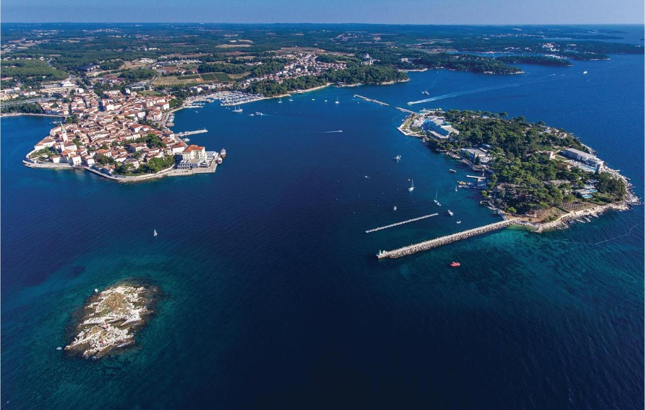 Beautiful Apartment In Porec With Wifi Exterior photo